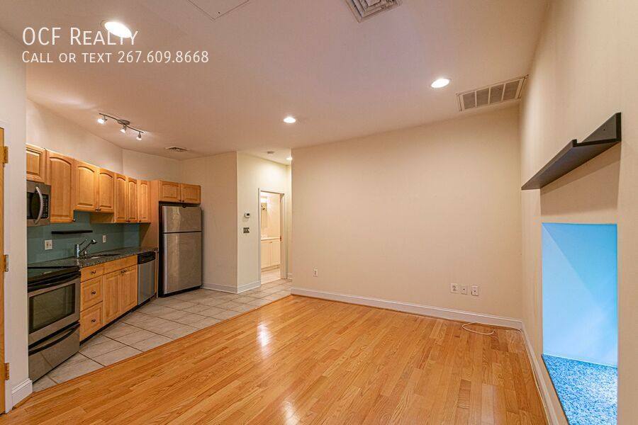 Condo for rent at 415 S 19th St #2F, Philadelphia, PA 19146