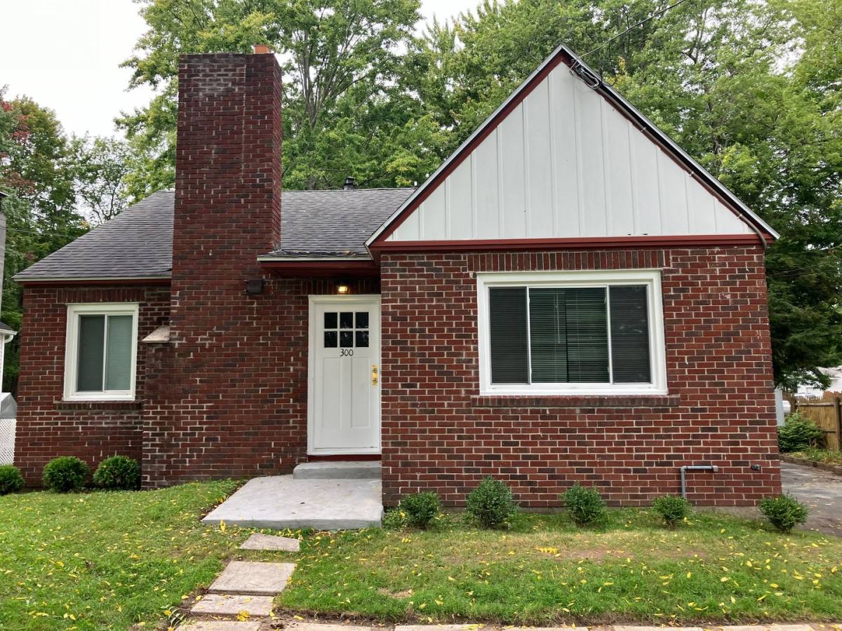 House for rent at 300 Helen St, Syracuse, NY 13212