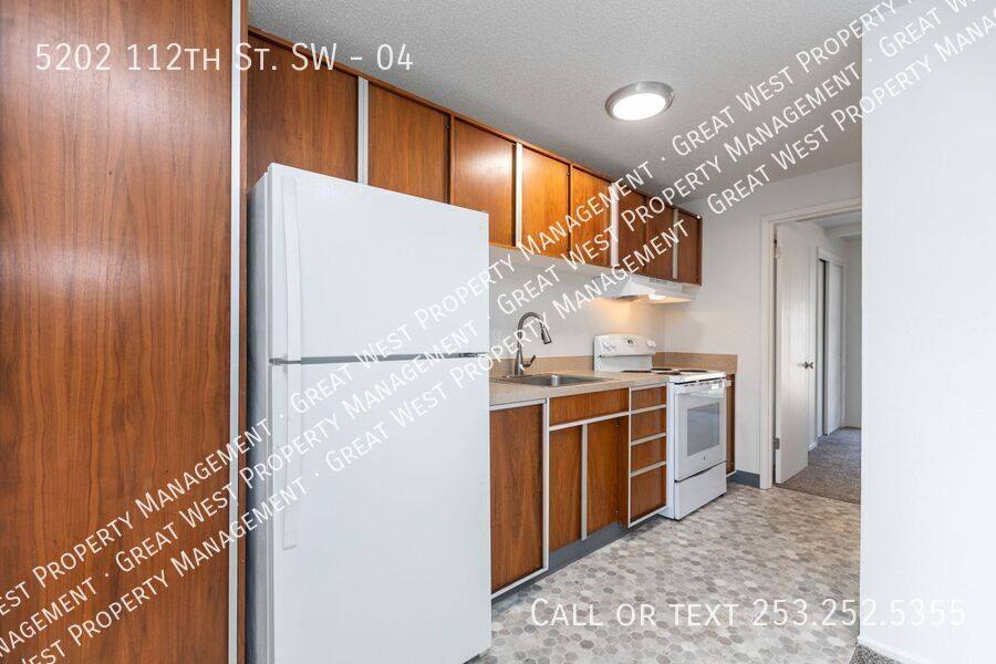 Apartment for rent at 5202 112th St SW #4, Lakewood, WA 98499