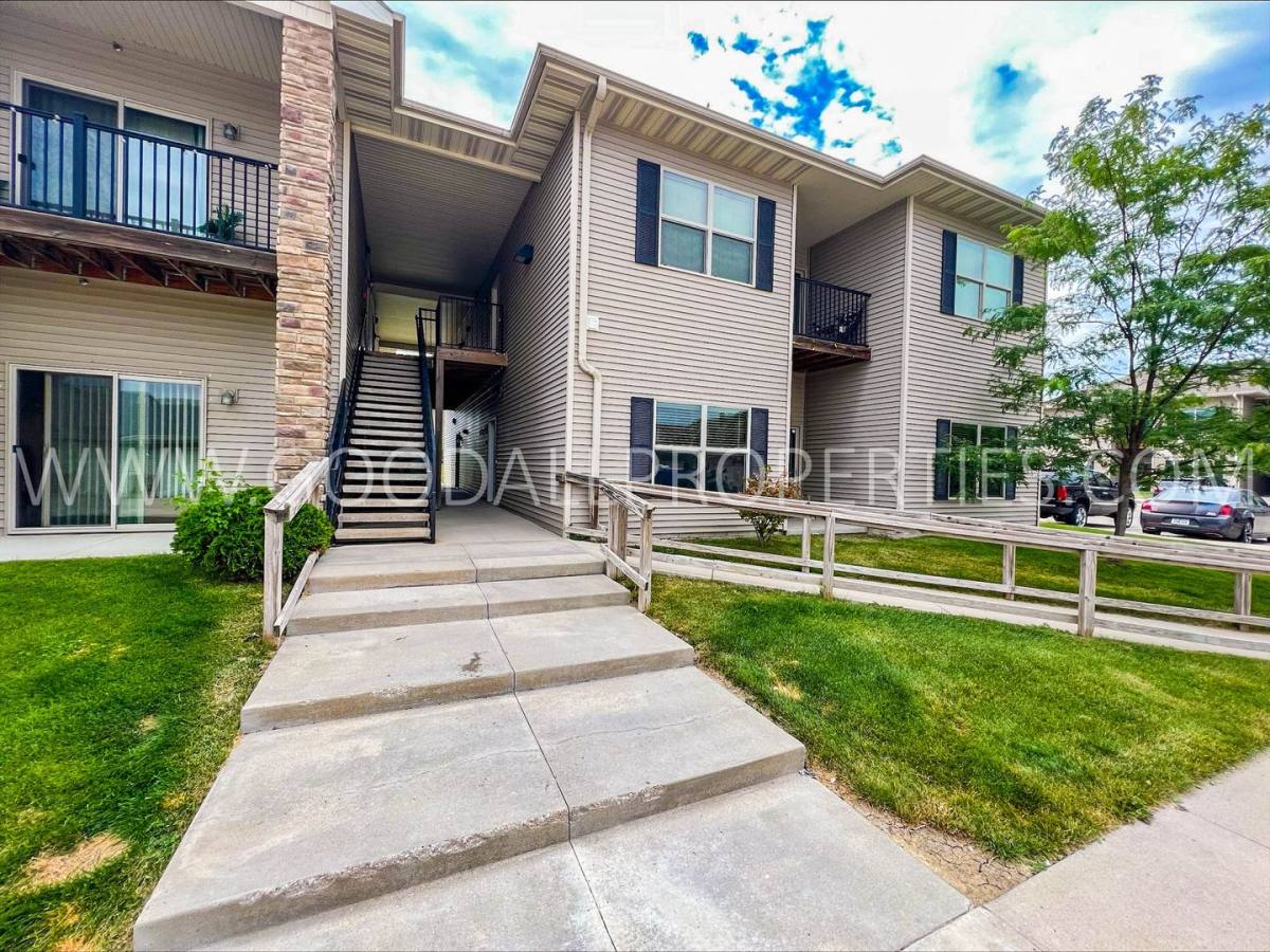 Condo for rent at 1211 NE Windsor Dr, Ankeny, IA 50021