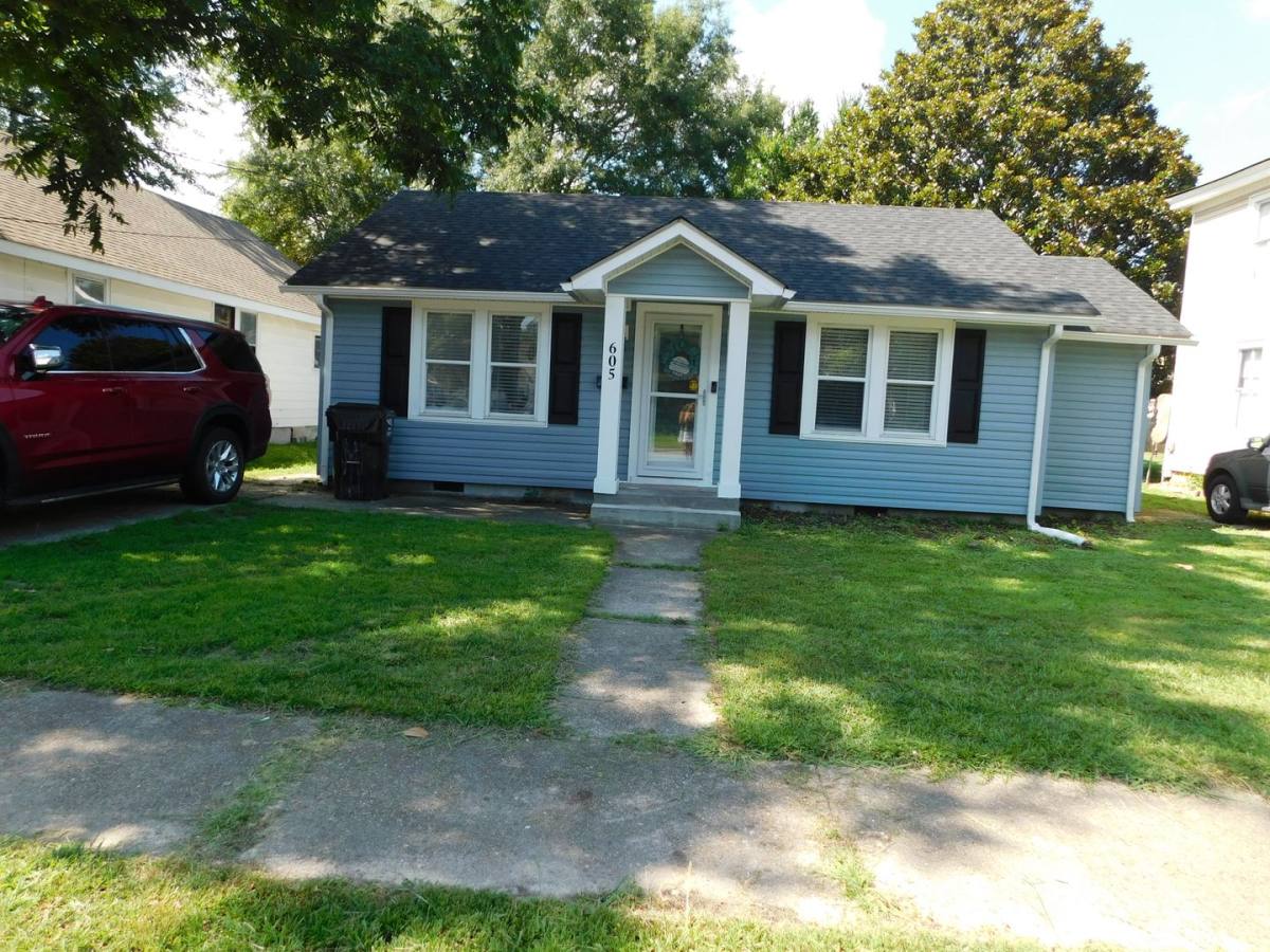 House for rent at 605 Maple St, Elizabeth City, NC 27909