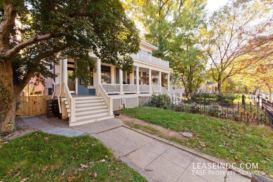 3307 18th St NW, Washington, DC 20010