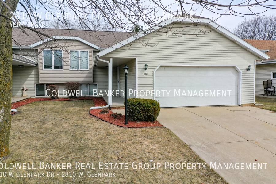 Apartment for rent at 2810 W Glenpark Dr #2810, Appleton, WI 54914