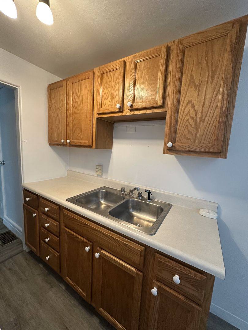 Apartment for rent at 1512 E Gardner Lane, Peoria Heights, IL 61616