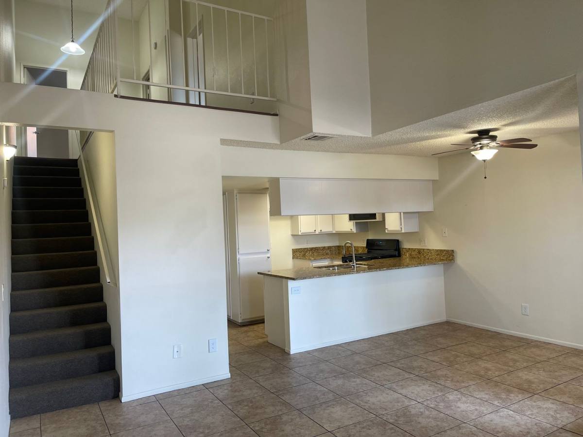 Townhouse for rent at 1106 Turquoise St, Hemet, CA 92543