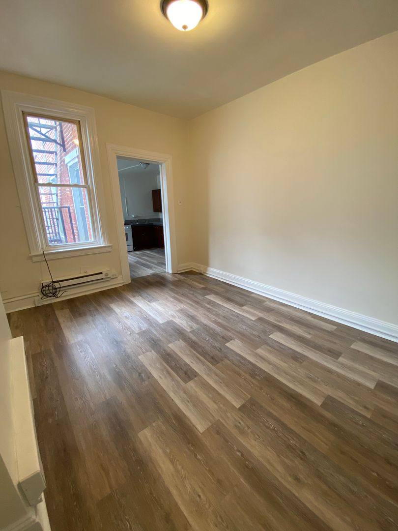 Apartment for rent at 212 E Lemon St, Lancaster, PA 17602