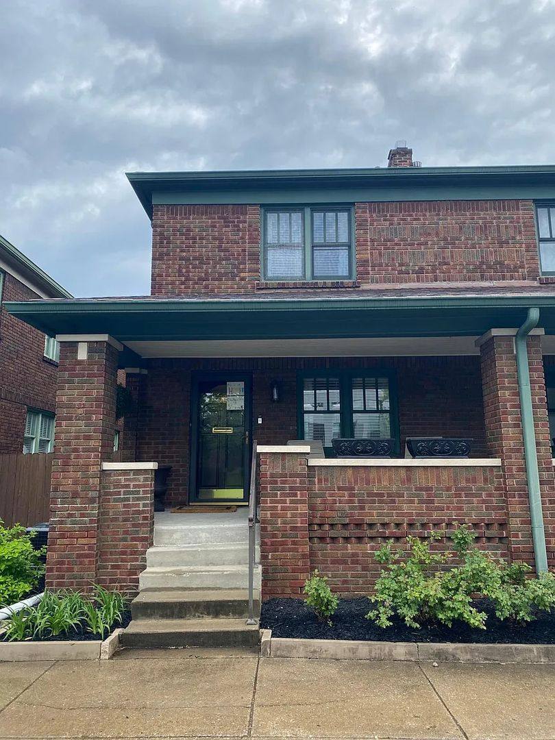 Townhouse for rent at 931 N E St, Indianapolis, IN 46202