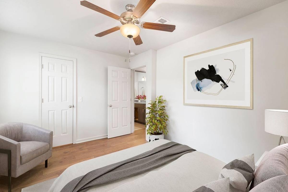 Apartment for rent at 304 E Glenn Ave, Auburn, AL 36830