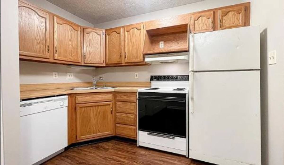 Apartment for rent at 139 Macey Ave #L, Versailles, KY 40383