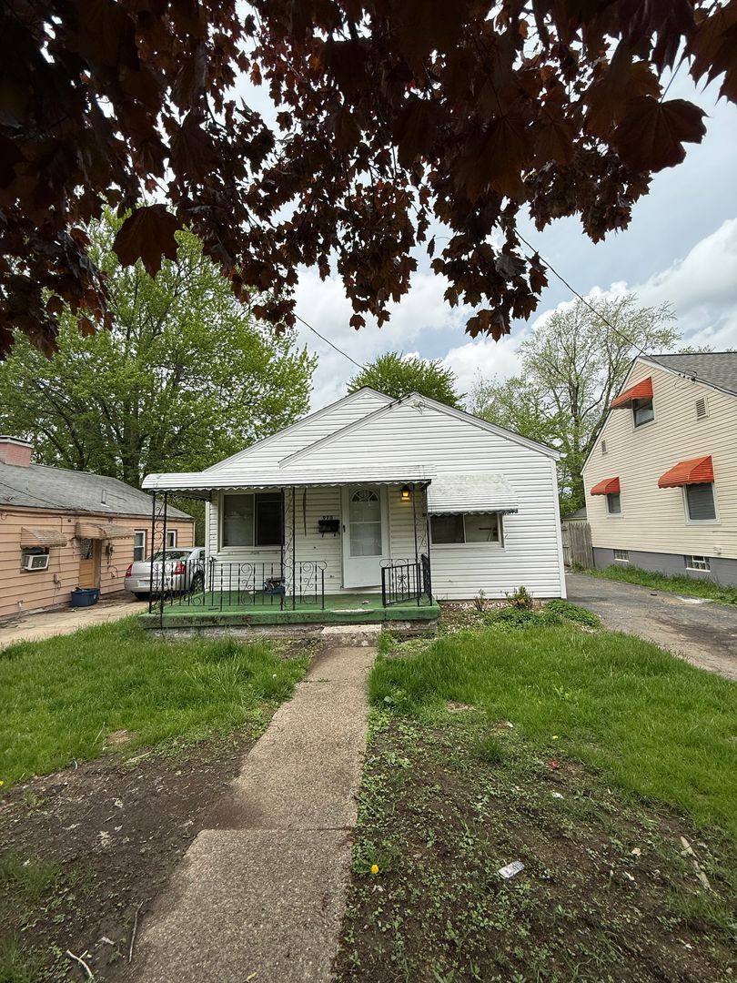 House for rent at 975 Clifford Ave, Akron, OH 44306