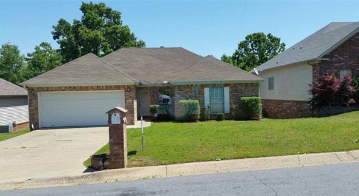 House for rent at 24 Zircon Dr, Maumelle, AR 72113