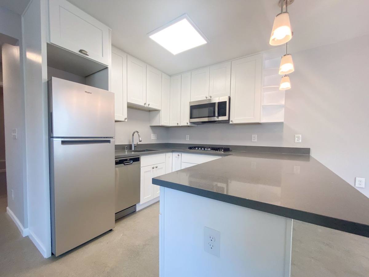 Apartment for rent at 2212-2218 High St, Oakland, CA 94601