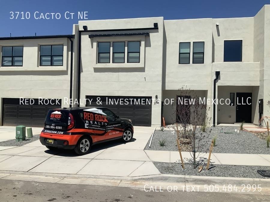 Townhouse for rent at 3710 Cacto Court NE, Rio Rancho, NM 87144
