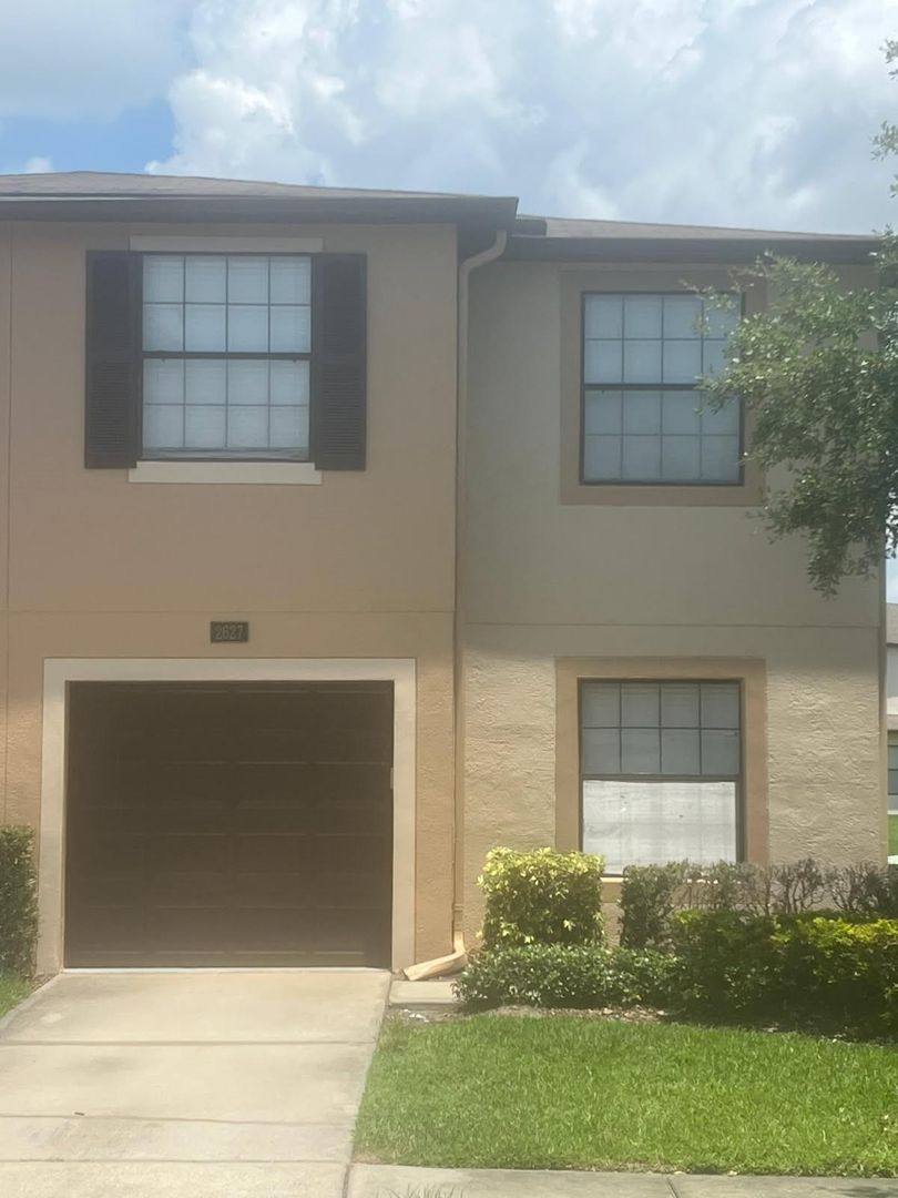 Townhouse for rent at 2627 Edgewater Falls Dr, Brandon, FL 33511