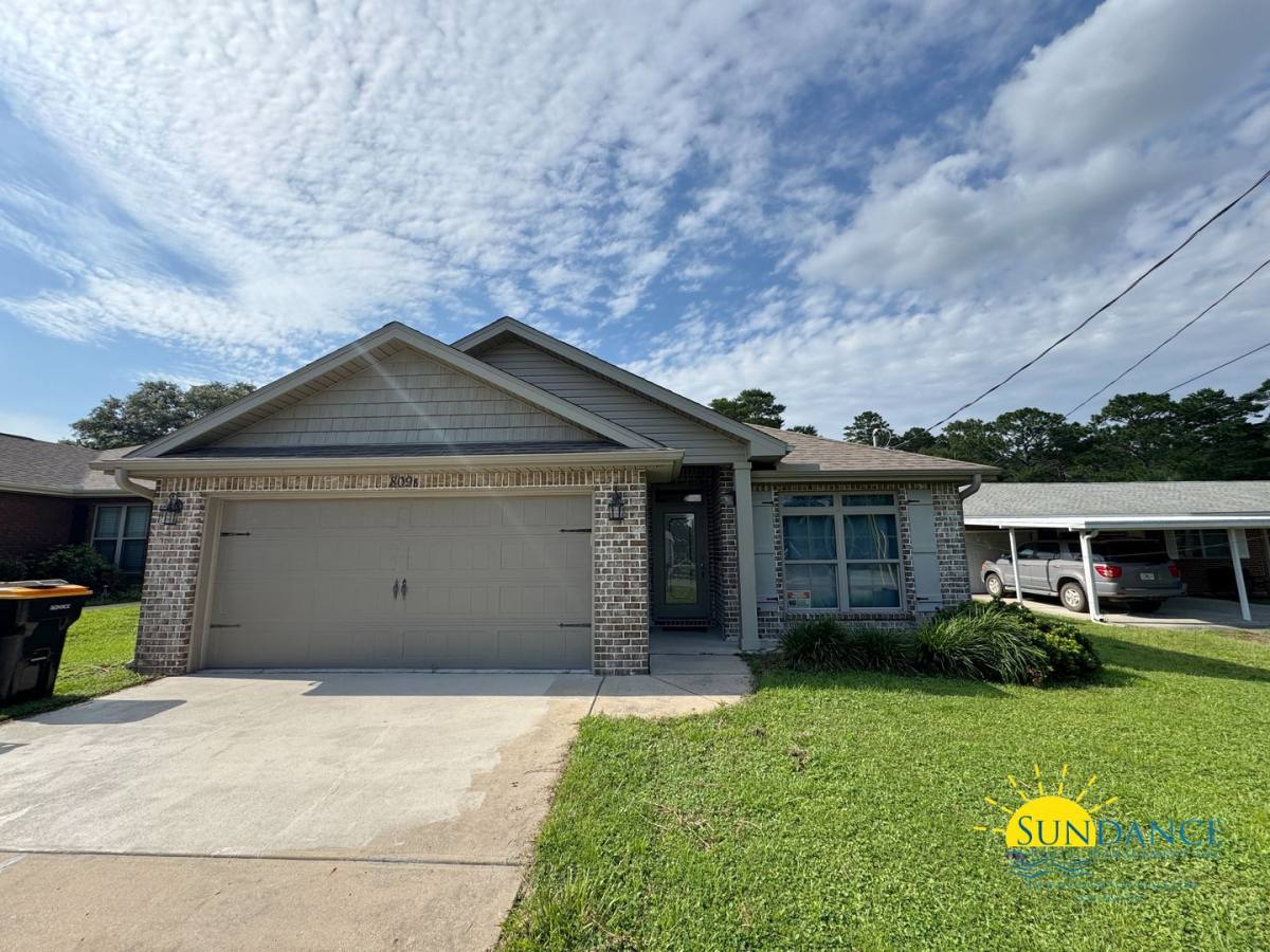House for rent at 809-B Cardinal St, Fort Walton Beach, FL 32547