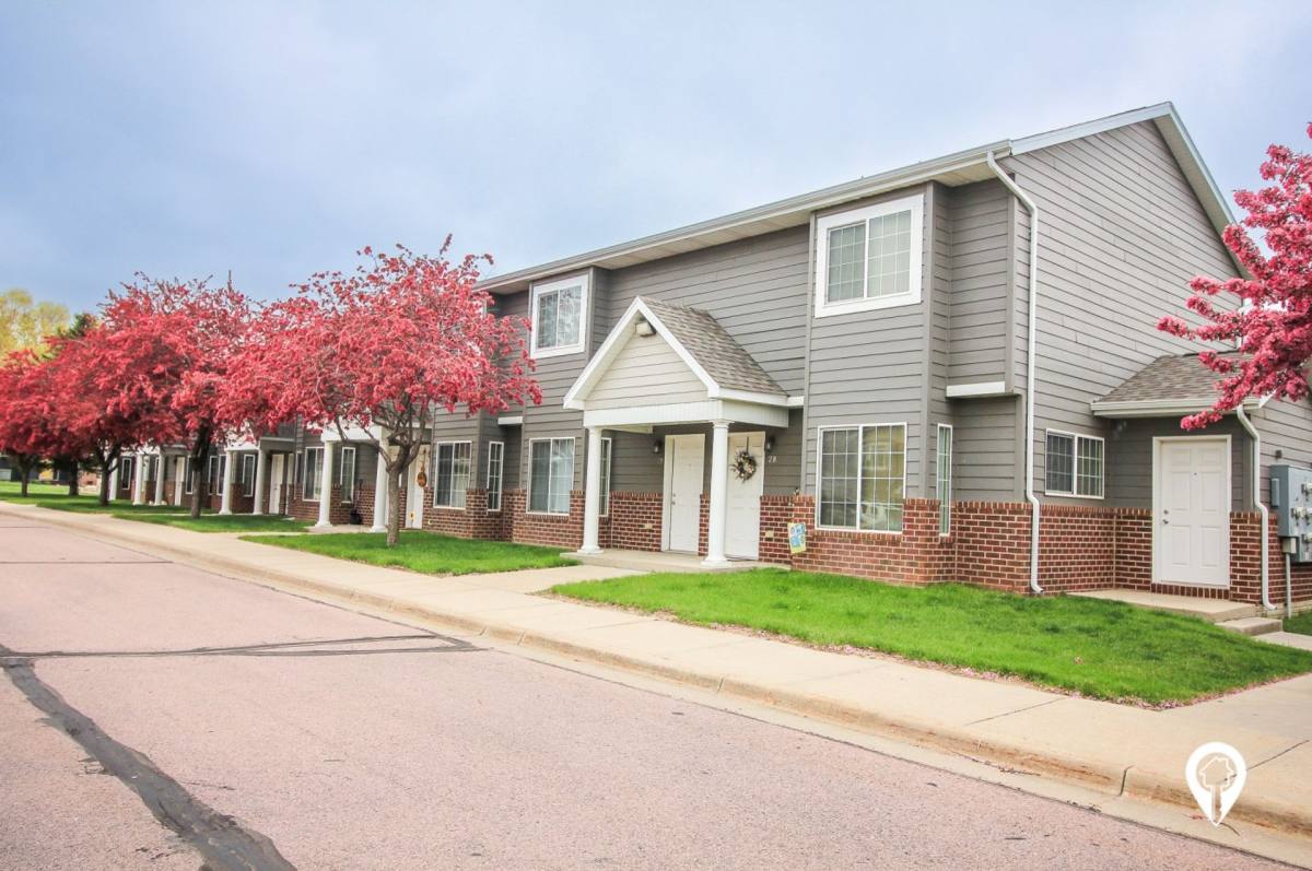 Townhouse for rent at 1716 Mulberry Ave, Sioux Falls, SD 57108