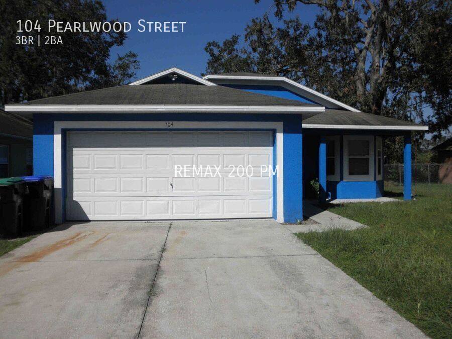 House for rent at 104 Pearlwood St, Orlando, FL 32811