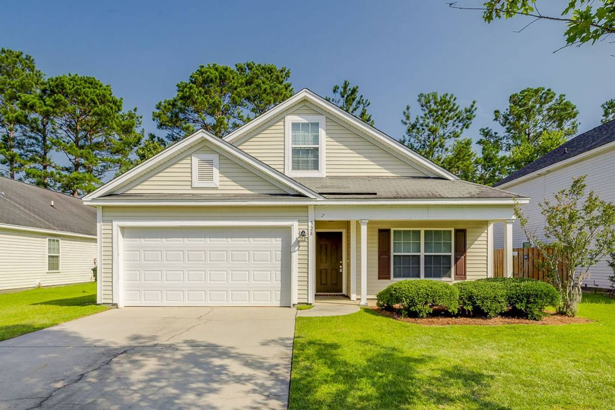 House for rent at 328 Winchester Dr, Pooler, GA 31322