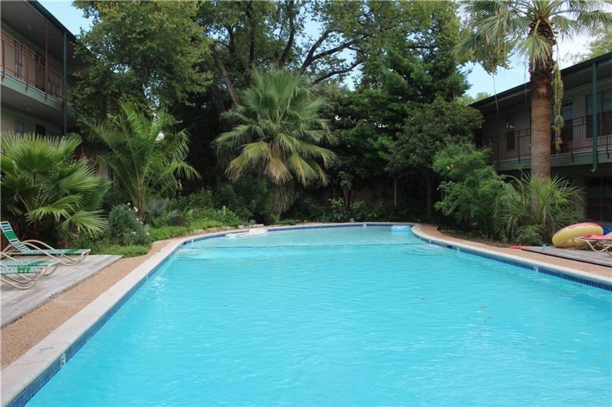 Apartment for rent at 300 Crockett St, Austin, TX 78704