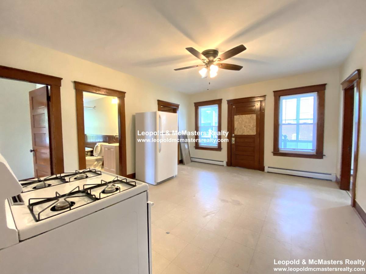 Apartment for rent at 323 Clarendon St #2, Fitchburg, MA 01420