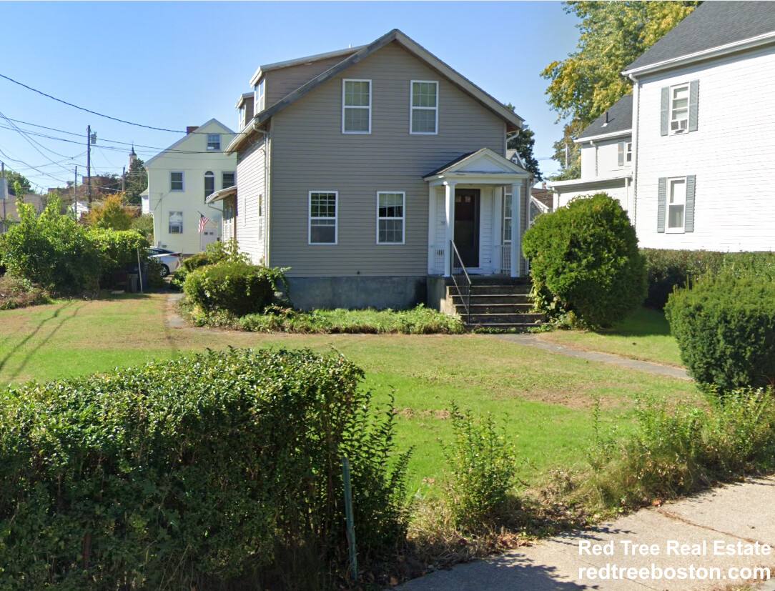 Apartment for rent at 158 Baker St, West Roxbury, MA 02132