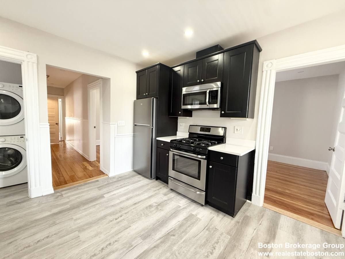 Apartment for rent at 71 Saxton St #3, Dorchester, MA 02125