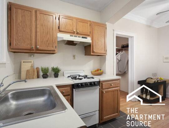 Apartment for rent at 4225 N Paulina St #W2, Chicago, IL 60613