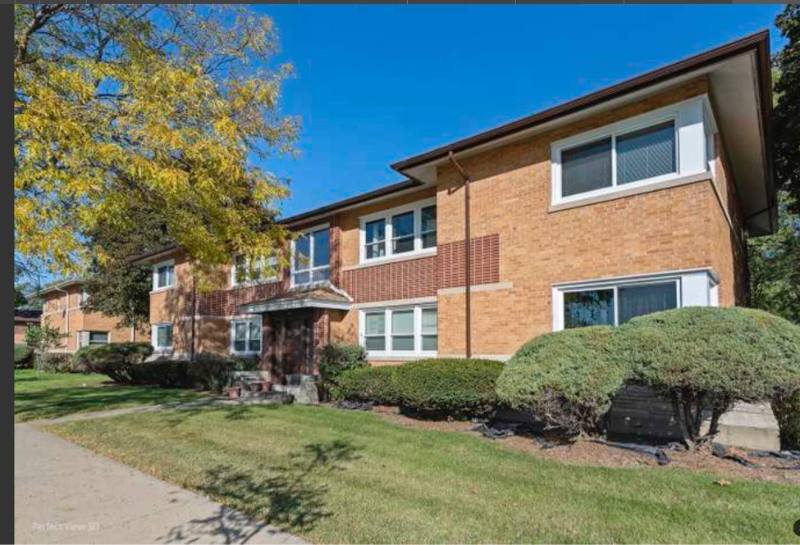 Apartment for rent at 1345 S Mannheim Rd #2S, Westchester, IL 60154