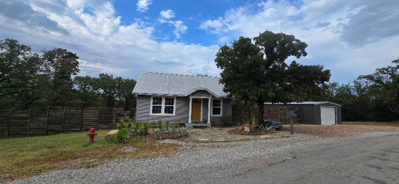 House for rent at 178 Woodcrest St, Bowie, TX 76230
