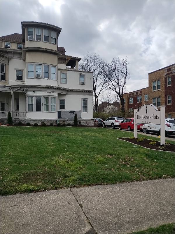 Apartment for rent at 945 Dana Ave #22, Cincinnati, OH 45229