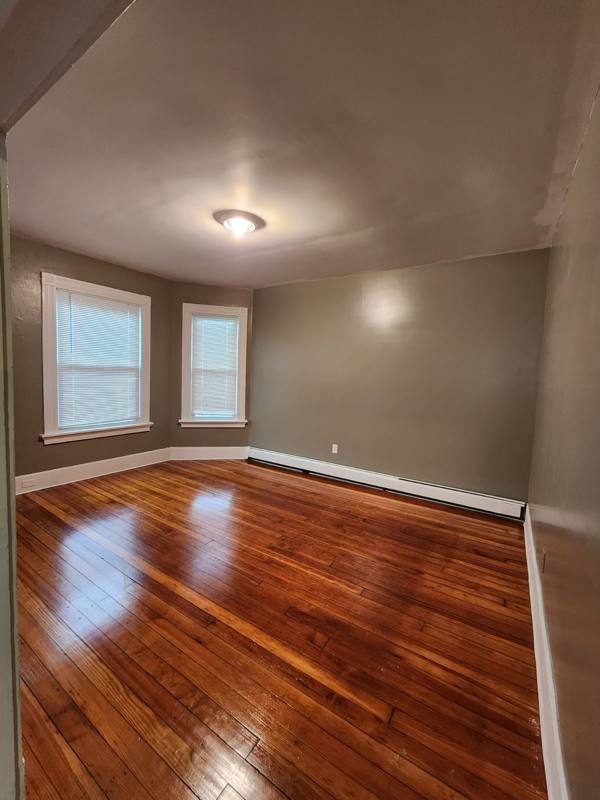 Apartment for rent at 174 Grafton St, North Haven, CT 06473