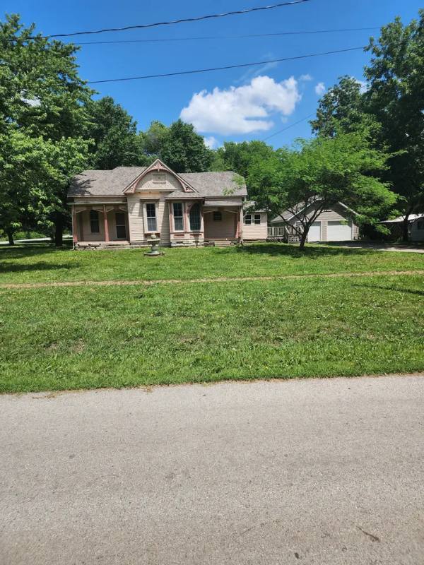 House for rent at 524 Juniatta, Burlington, KS 66839