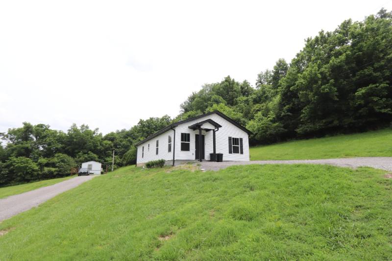 14 Jones Lane, Gordonsville, TN 38563