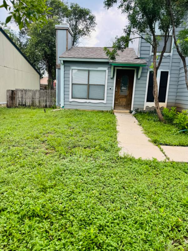 House for rent at 6227 Valley King, San Antonio, TX 78250