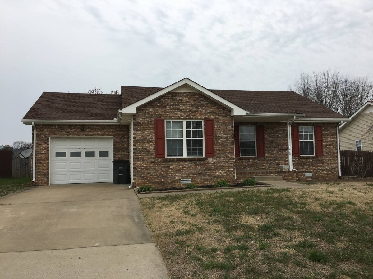 House for rent at 229 Grassmire Dr, Clarksville, TN 37042