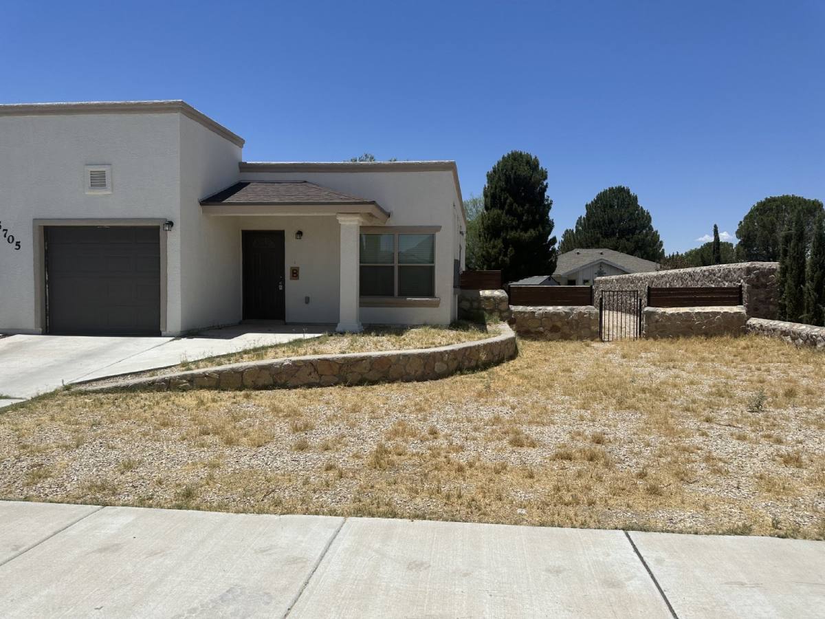 Townhouse for rent at 5705 W Valley Circle #B, El Paso, TX 79932