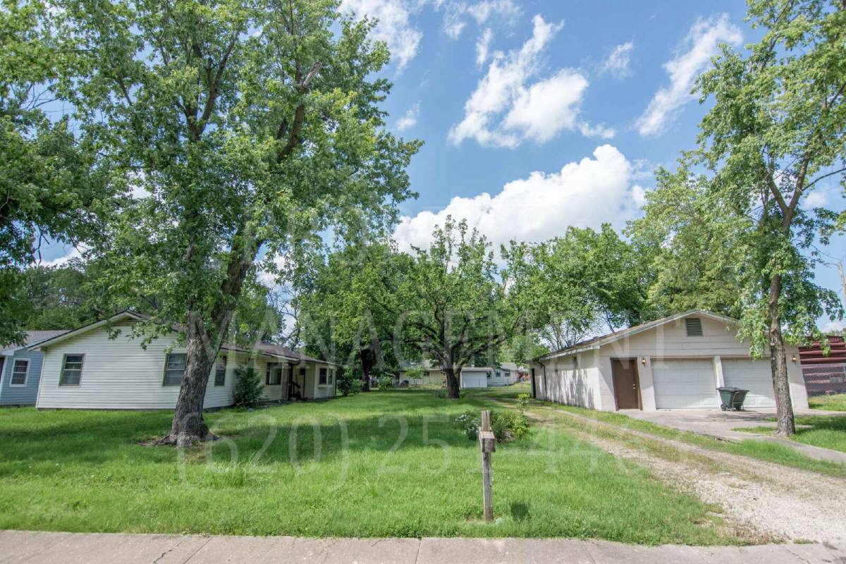 House for rent at 108 W Jefferson St, Coffeyville, KS 67337