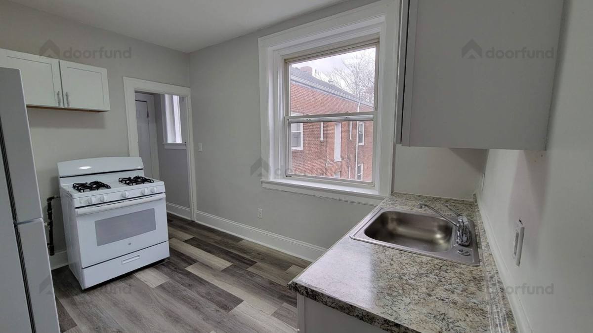 Apartment for rent at 1002 Main St #6, Worcester, MA 01603