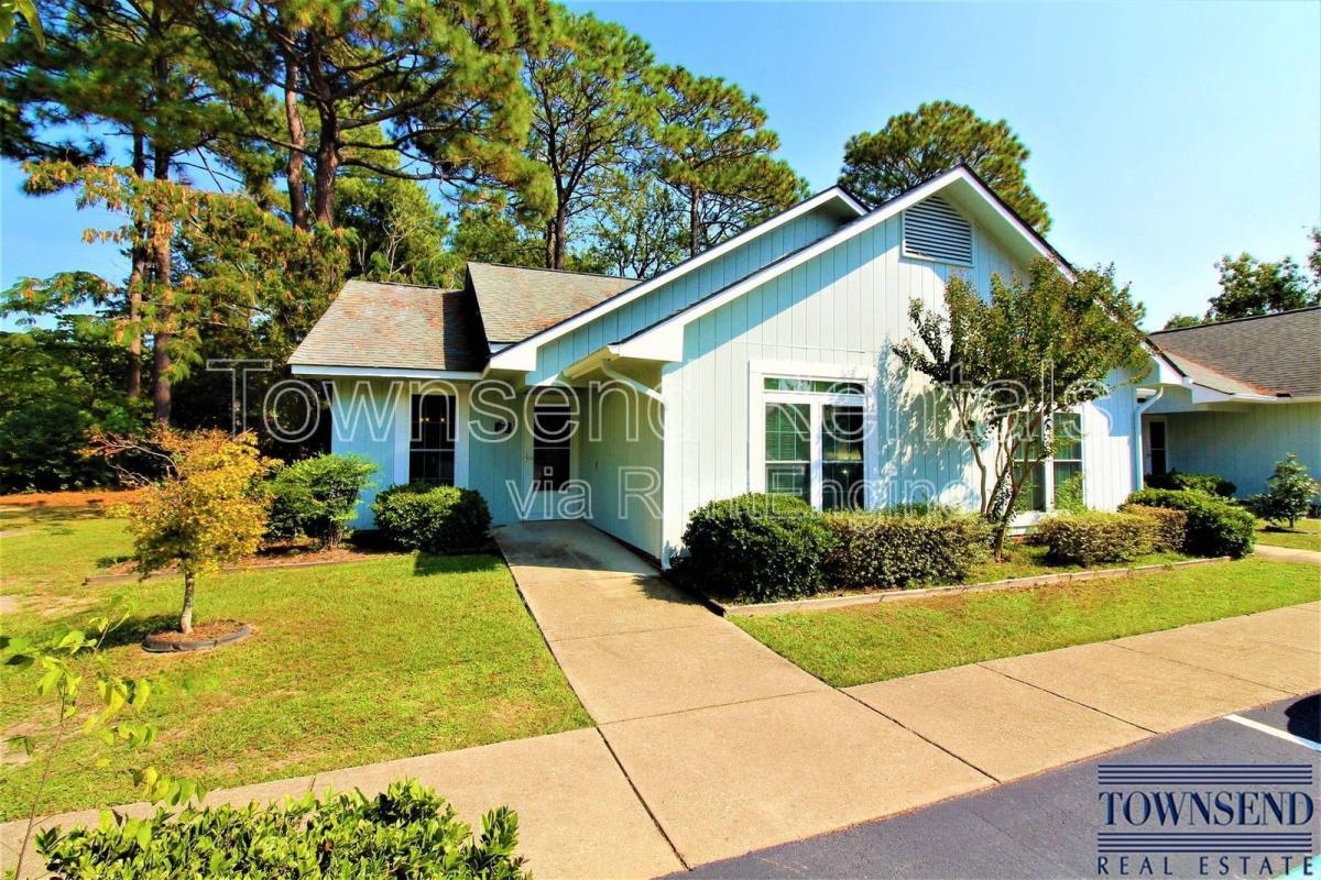 Apartment for rent at 2712 Helaman Court #13, Fayetteville, NC 28303
