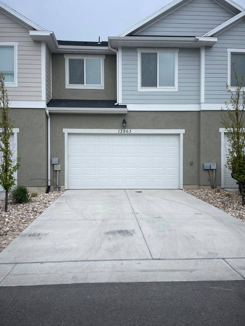 Townhouse for rent at 13963 S Silver Peak Lane, Herriman, UT 84096