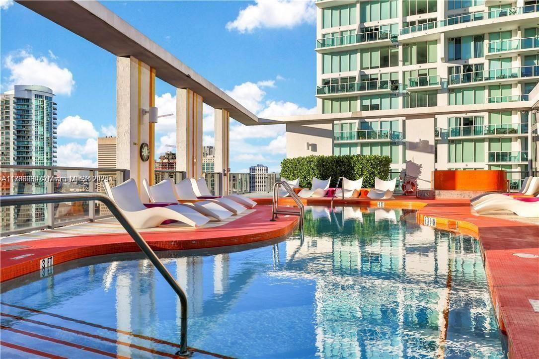 Apartment for rent at 31 SE 6th St #906, Miami, FL 33131
