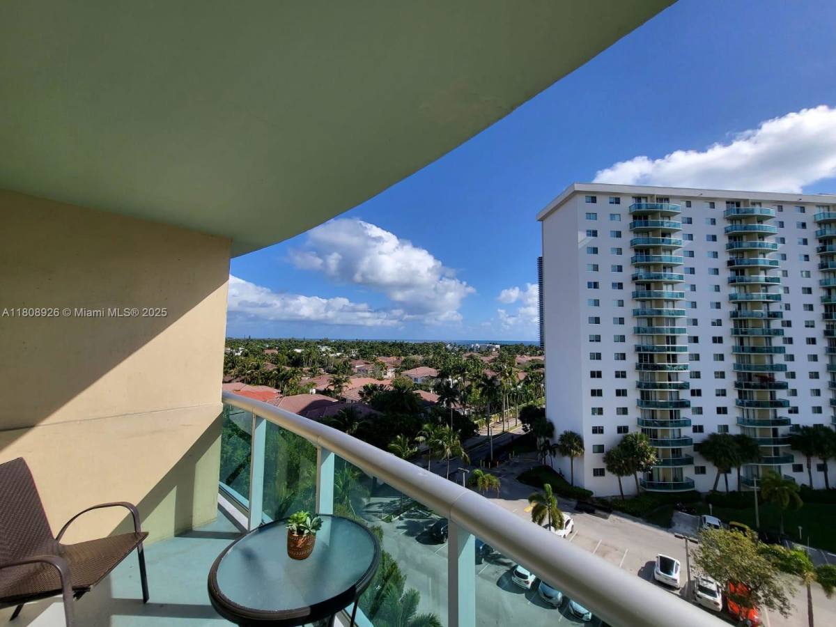 House for rent at 19390 Collins Ave #820, North Miami Beach, FL 33160