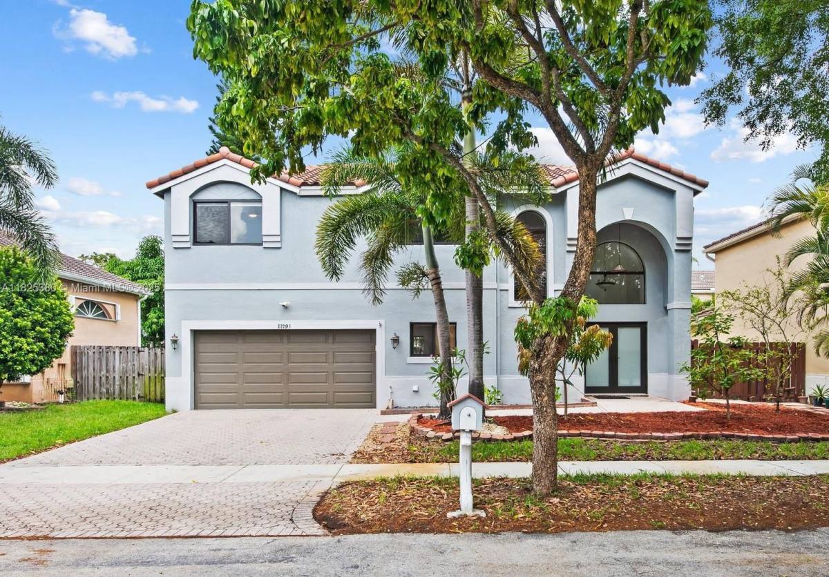 House for rent at 11293 Rhapsody Rd, Hollywood, FL 33026