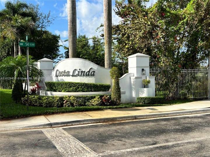 Townhouse for rent at 5440 NW 107th Ave #212, Miami, FL 33178