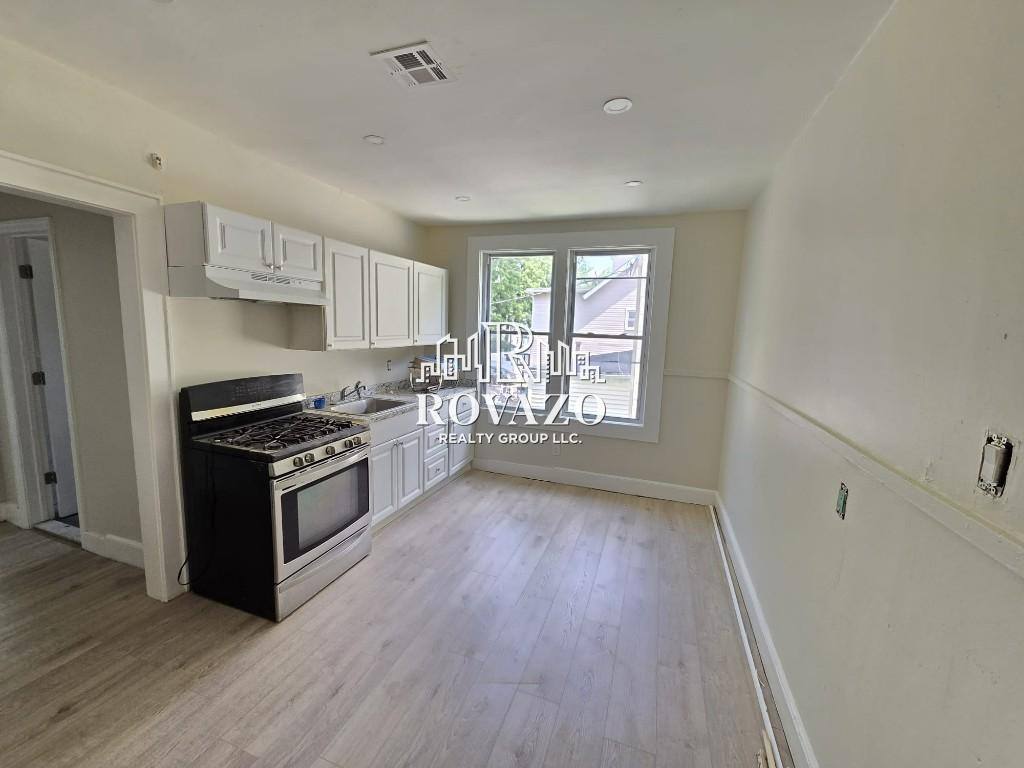 Apartment for rent at 345 S Clinton St #1R, East Orange, NJ 07018