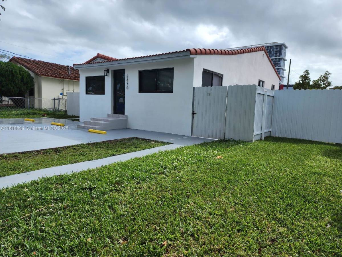 House for rent at 2870 SW 26th St #2, Miami, FL 33133