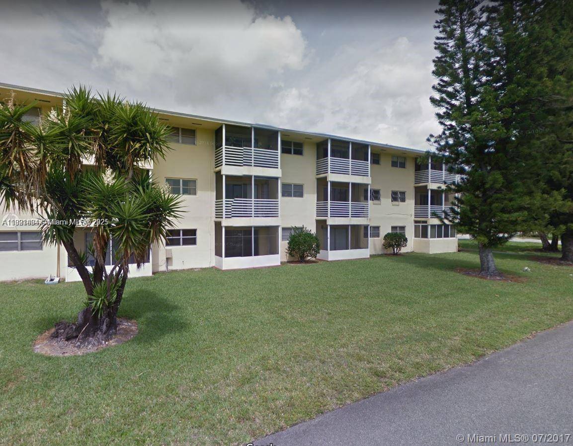 House for rent at 20200 NE 27th Court #16, Miami, FL 33180