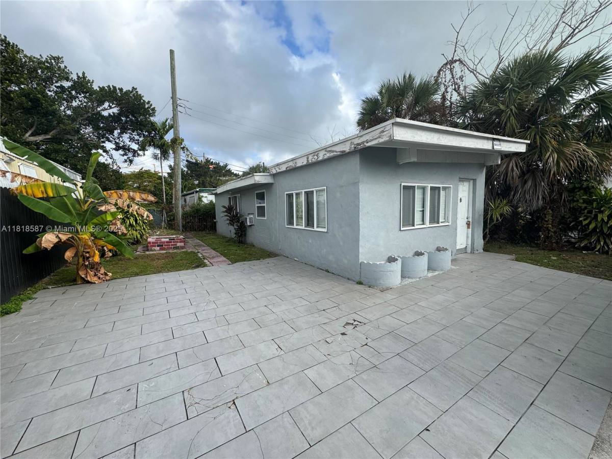 House for rent at 2075 NE 135th Terrace, Miami, FL 33181