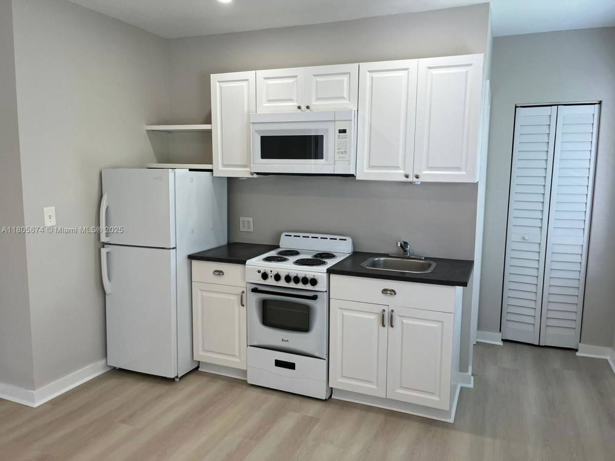 Apartment for rent at 534 SW 6th Court #2, Miami, FL 33130