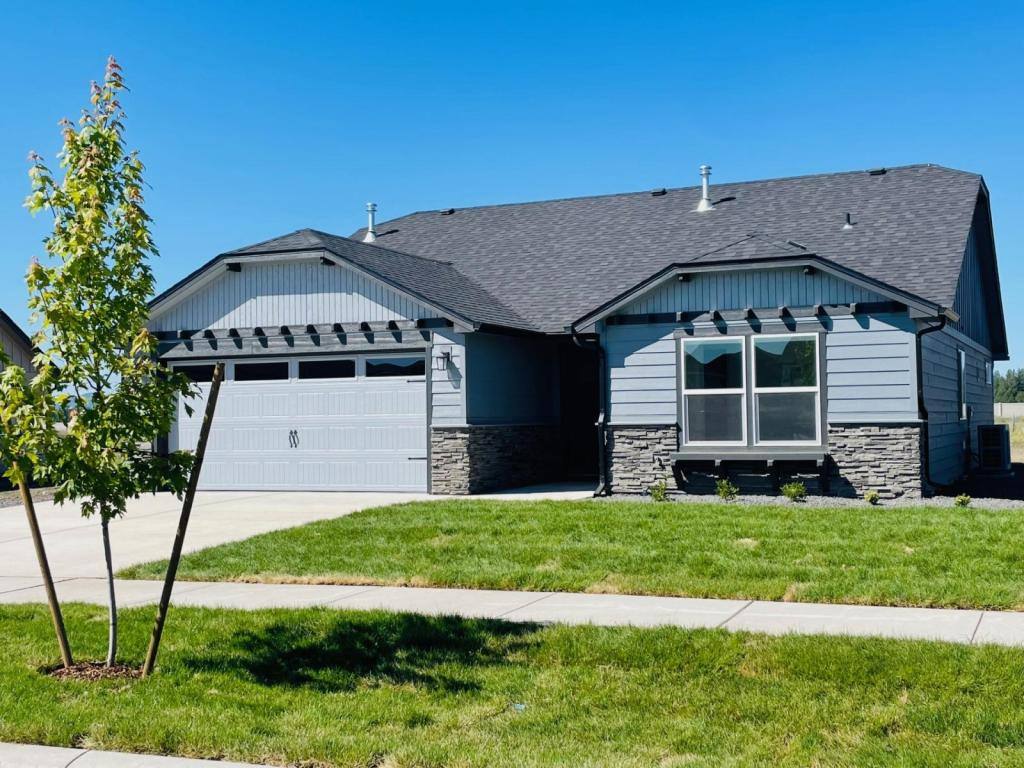 House for rent at 13833 N Apex Way, Hayden, ID 83835